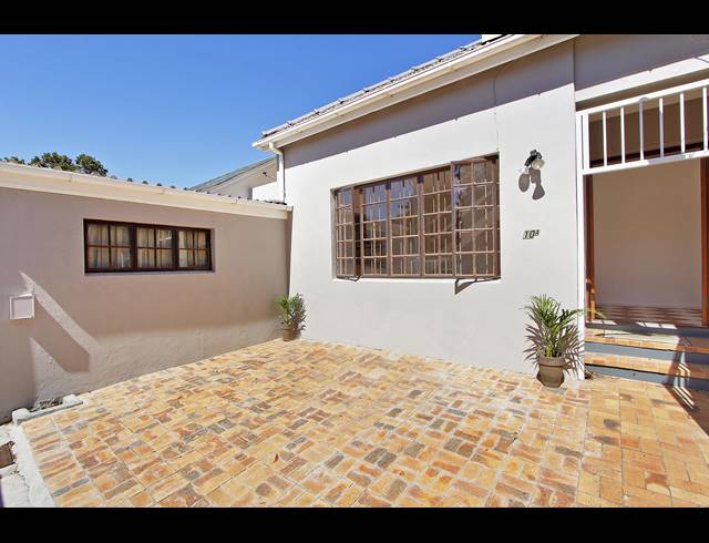 3 BEDROOM HOUSE TO LET IN CLAREMONT